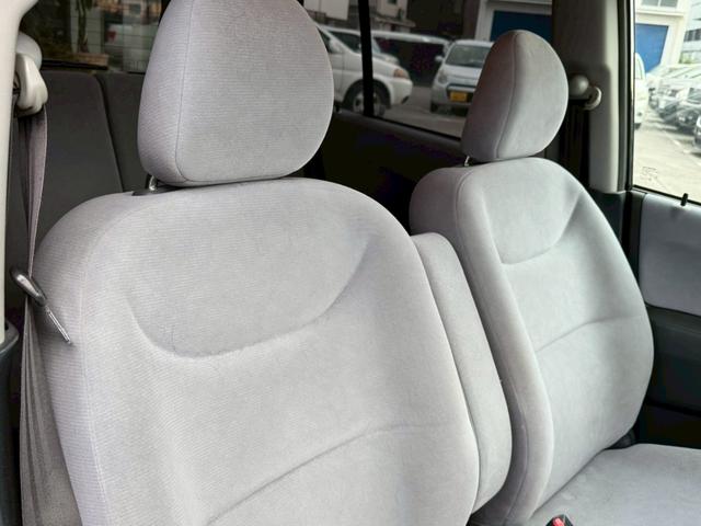 ライフ Ｆターボ　ナビ　テレビ　ＥＴＣ　アクセサリーソケット　バイザー　リアワイパー　１４インチアルミホイール　オートエアコン　キーレス　パワーステアリング　パワーウィンドウ　シートリフター（26枚目）