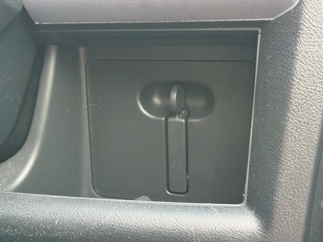 ライフ Ｆターボ　ナビ　テレビ　ＥＴＣ　アクセサリーソケット　バイザー　リアワイパー　１４インチアルミホイール　オートエアコン　キーレス　パワーステアリング　パワーウィンドウ　シートリフター（49枚目）