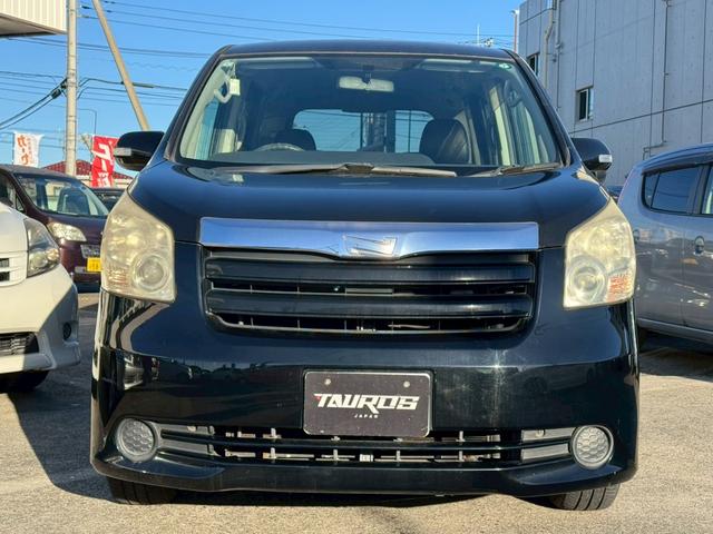 ノア X Lセレクション ナビ/バックカメラ/ワンセグTV/片側電動スライドドア/両側スライドドア/オートマニュアルエアコン/ETC/キーレスキー/運転席助手席エアバック(6枚目)