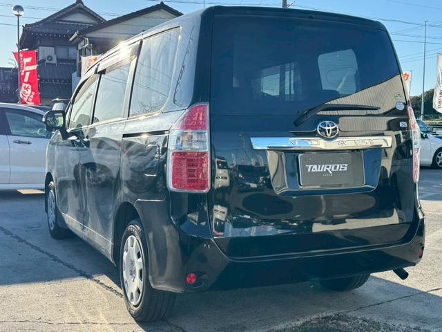 ノア X Lセレクション ナビ/バックカメラ/ワンセグTV/片側電動スライドドア/両側スライドドア/オートマニュアルエアコン/ETC/キーレスキー/運転席助手席エアバック(11枚目)