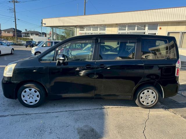 ノア X Lセレクション ナビ/バックカメラ/ワンセグTV/片側電動スライドドア/両側スライドドア/オートマニュアルエアコン/ETC/キーレスキー/運転席助手席エアバック(12枚目)