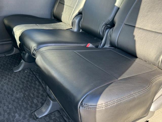 ノア X Lセレクション ナビ/バックカメラ/ワンセグTV/片側電動スライドドア/両側スライドドア/オートマニュアルエアコン/ETC/キーレスキー/運転席助手席エアバック(26枚目)
