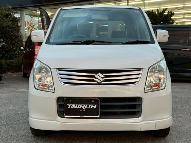 ワゴンＲ リミテッド　バックカメラ／社外１５インチアルミホイール／ＨＩＤヘッドライト／オートマニュアルエアコン／ＥＴＣ／スマートキー／プッシュスタート／運転席助手席エアバック／ドリンクホルダー（6枚目）