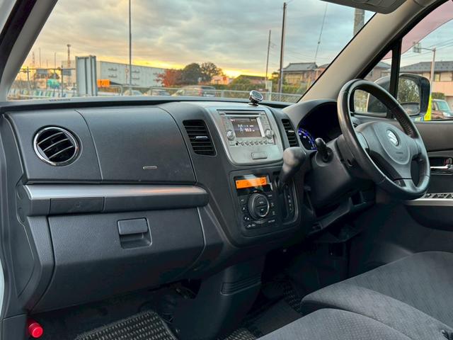 ワゴンＲ リミテッド　バックカメラ／社外１５インチアルミホイール／ＨＩＤヘッドライト／オートマニュアルエアコン／ＥＴＣ／スマートキー／プッシュスタート／運転席助手席エアバック／ドリンクホルダー（20枚目）