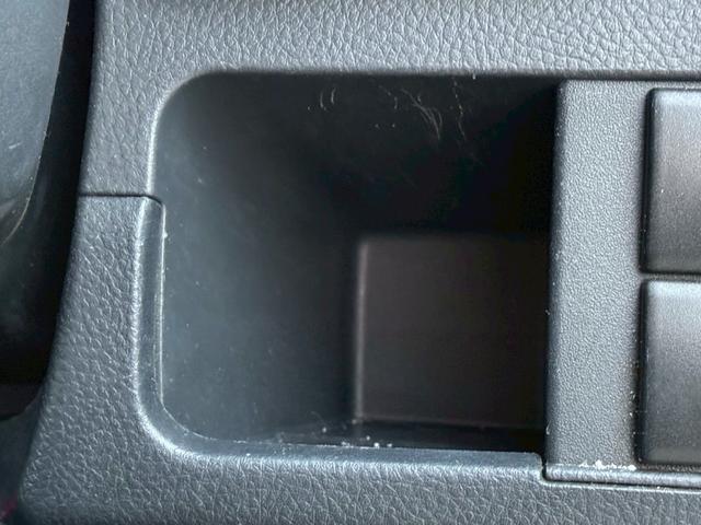 ワゴンＲ リミテッド　バックカメラ／社外１５インチアルミホイール／ＨＩＤヘッドライト／オートマニュアルエアコン／ＥＴＣ／スマートキー／プッシュスタート／運転席助手席エアバック／ドリンクホルダー（40枚目）