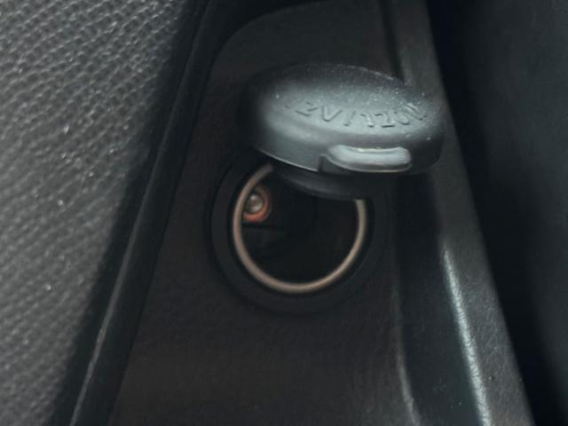 ワゴンＲ リミテッド　バックカメラ／社外１５インチアルミホイール／ＨＩＤヘッドライト／オートマニュアルエアコン／ＥＴＣ／スマートキー／プッシュスタート／運転席助手席エアバック／ドリンクホルダー（42枚目）