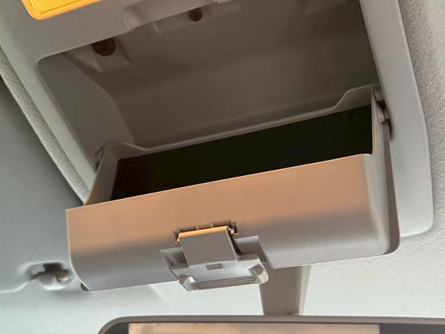 ワゴンＲ リミテッド　バックカメラ／社外１５インチアルミホイール／ＨＩＤヘッドライト／オートマニュアルエアコン／ＥＴＣ／スマートキー／プッシュスタート／運転席助手席エアバック／ドリンクホルダー（43枚目）