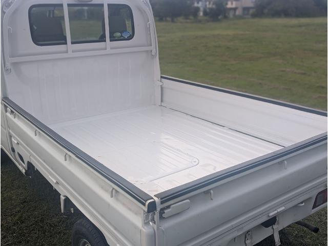 アクティトラック 　４ＷＤ　軽トラック　ＭＴ　エアコン　運転席エアバッグ（18枚目）