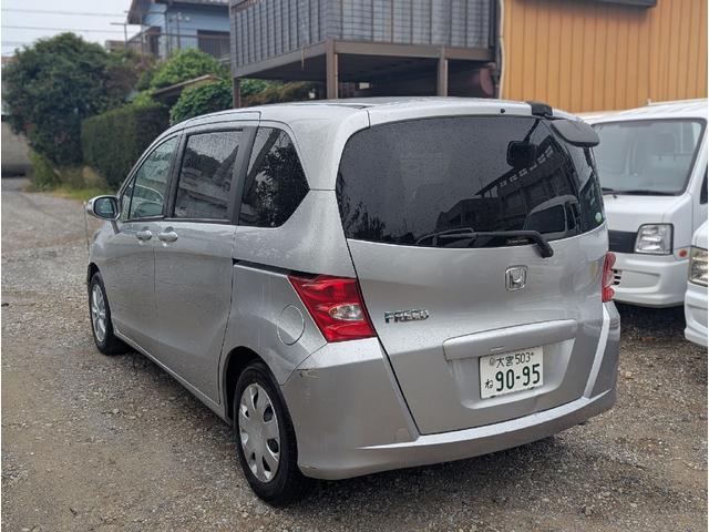 フリード Ｇ　Ｌパッケージ　ナビ　両側スライド・片側電動　キーレスエントリー　電動格納ミラー　３列シート　ＣＶＴ　アルミホイール　衝突安全ボディ　ＡＢＳ　エアコン　パワーステアリング　パワーウィンドウ（20枚目）