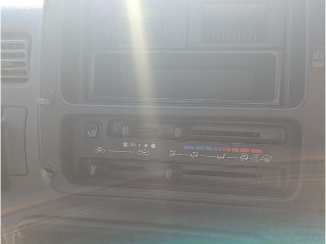 ハイゼットトラック  ジャンボ ワンオーナー リクライニング パワーウィンドウ 四駆 AC 軽トラ 軽トラック 4WD MT エアコン(5枚目)