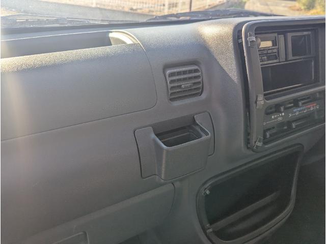 ハイゼットトラック  ジャンボ ワンオーナー リクライニング パワーウィンドウ 四駆 AC 軽トラ 軽トラック 4WD MT エアコン(7枚目)