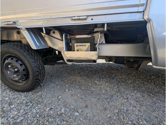 ハイゼットトラック  ジャンボ ワンオーナー リクライニング パワーウィンドウ 四駆 AC 軽トラ 軽トラック 4WD MT エアコン(24枚目)