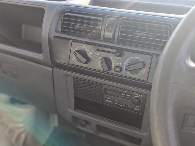 クリッパートラック 軽トラ マニュアル 軽トラック AC MT エアコン 運転席エアバッグ(4枚目)