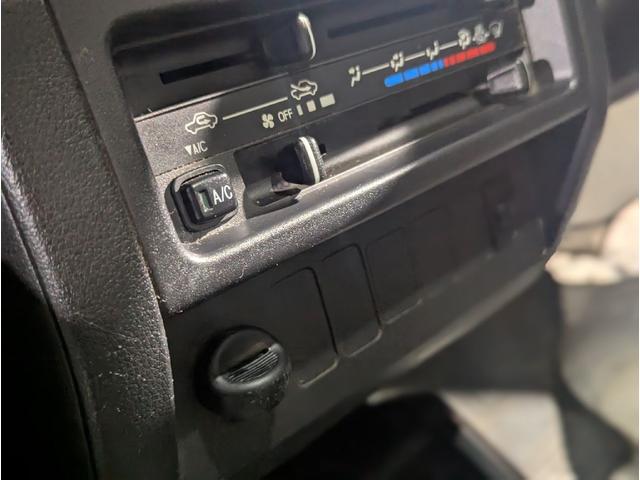 ハイゼットトラック パネルバン 軽トラ 軽トラック 軽バン 宅配 オートマ AT エアコン 運転席エアバッグ 助手席エアバッグ(10枚目)