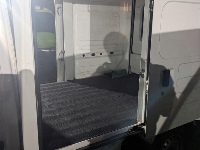 ハイゼットトラック パネルバン 軽トラ 軽トラック 軽バン 宅配 オートマ AT エアコン 運転席エアバッグ 助手席エアバッグ(26枚目)
