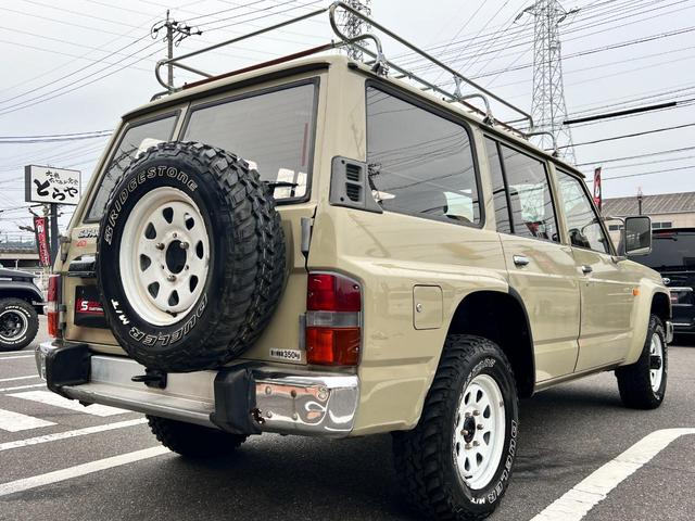 サファリ ＡＤ　希少グレード！ロールーフ！観音開き！１オーナー車！ナローボディー！ディーゼルパートタイム４ＷＤ！リアデフロック！ルーフラック！背面タイヤ！ブリジストンデューラーＭＴホワイトレタータイヤ！１ナンバー登録（7枚目）