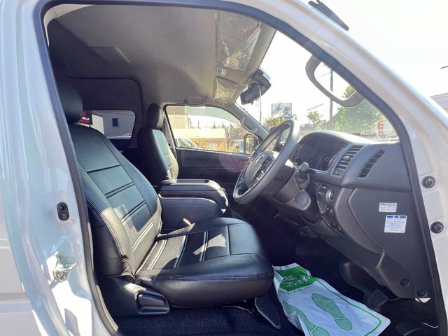 ハイエースコミューター スーパーロングGL 未登録新車/ディーゼルターボ/10人乗り3ナンバー構構造更済/11インチディスプレイオーディオ/ETC/前後カメラドラレコ/シートカバー/ローダウン/16AW/フロントスポイラー/LEDテール/TSS(12枚目)