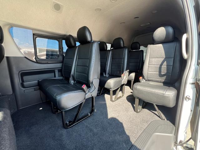 ハイエースコミューター スーパーロングGL 未登録新車/ディーゼルターボ/10人乗り3ナンバー構構造更済/11インチディスプレイオーディオ/ETC/前後カメラドラレコ/シートカバー/ローダウン/16AW/フロントスポイラー/LEDテール/TSS(15枚目)