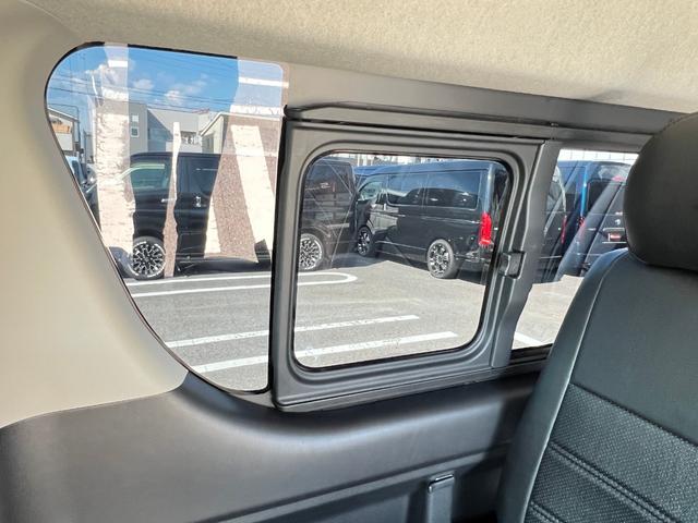 ハイエースコミューター スーパーロングGL 未登録新車/ディーゼルターボ/10人乗り3ナンバー構構造更済/11インチディスプレイオーディオ/ETC/前後カメラドラレコ/シートカバー/ローダウン/16AW/フロントスポイラー/LEDテール/TSS(23枚目)