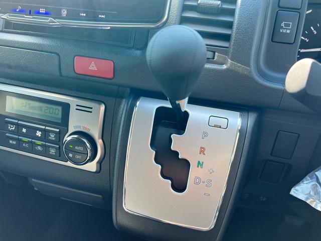 ハイエースコミューター スーパーロングGL 未登録新車/ディーゼルターボ/10人乗り3ナンバー構構造更済/11インチディスプレイオーディオ/ETC/前後カメラドラレコ/シートカバー/ローダウン/16AW/フロントスポイラー/LEDテール/TSS(31枚目)