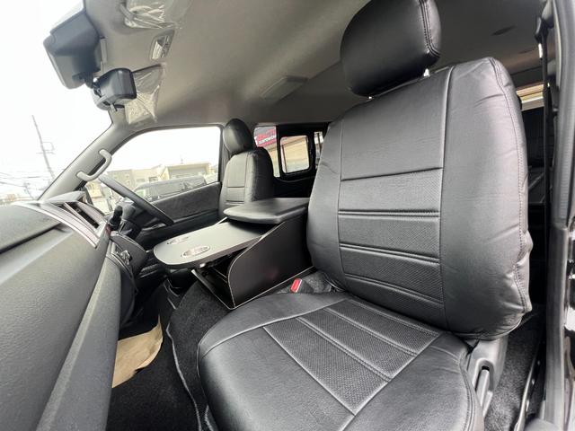 ハイエースワゴン ＧＬ　未登録新車／４ＷＤ／寒冷地仕様／ベットキット／床パネル／トランスフォームセンターコンソール／１６ＡＷ＆ＯＰカントリータイヤ／ＪＡＯＳマッドガード／ＵＬＴＲＡΣ限定カラーＬＥＤテール／パワースライドドア（15枚目）