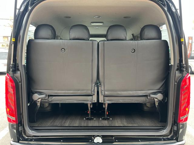 ハイエースワゴン ＧＬ　未登録新車／４ＷＤ／寒冷地仕様／ベットキット／床パネル／トランスフォームセンターコンソール／１６ＡＷ＆ＯＰカントリータイヤ／ＪＡＯＳマッドガード／ＵＬＴＲＡΣ限定カラーＬＥＤテール／パワースライドドア（17枚目）