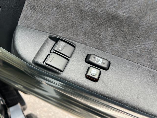 ハイエースワゴン ＧＬ　未登録新車／４ＷＤ／寒冷地仕様／ベットキット／床パネル／トランスフォームセンターコンソール／１６ＡＷ＆ＯＰカントリータイヤ／ＪＡＯＳマッドガード／ＵＬＴＲＡΣ限定カラーＬＥＤテール／パワースライドドア（55枚目）