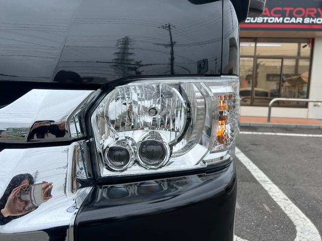 ハイエースワゴン ＧＬ　未登録新車／４ＷＤ／寒冷地仕様／ベットキット／床パネル／トランスフォームセンターコンソール／１６ＡＷ＆ＯＰカントリータイヤ／ＪＡＯＳマッドガード／ＵＬＴＲＡΣ限定カラーＬＥＤテール／パワースライドドア（67枚目）