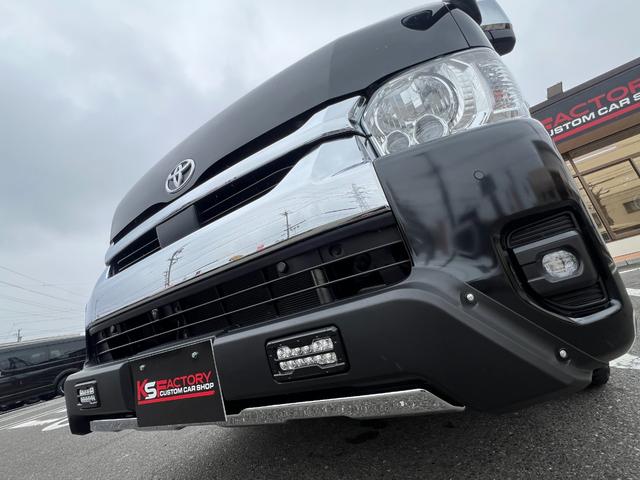 ハイエースワゴン ＧＬ　未登録新車／４ＷＤ／寒冷地仕様／ベットキット／床パネル／トランスフォームセンターコンソール／１６ＡＷ＆ＯＰカントリータイヤ／ＪＡＯＳマッドガード／ＵＬＴＲＡΣ限定カラーＬＥＤテール／パワースライドドア（68枚目）