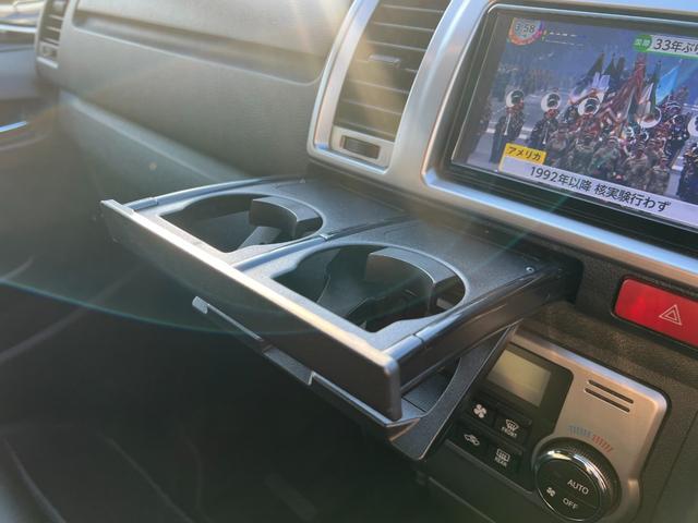 ハイエースバン ロングスーパーGL 下取り直販/1オーナー車/アゲ系カスタム/デイライト付きバンパーガード/16インチAW&マッドスターMTタイヤ/REDマッドガード/ベットキット/純正LEDヘッドライト/フルセグナビ/Bカメラ/ETC(46枚目)