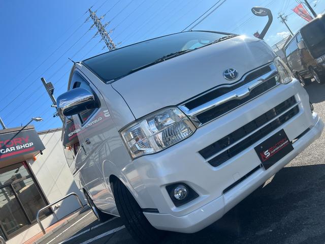 ハイエースバン ロングスーパーGL ディーゼルターボ/HIDヘッドライト/ローダウン/前後薄型バンプストップラバー/ファブレスパンデミック16AW&ファルケンホワイトレタータイヤ/CRSフロントスポイラー/8型テール/マフラーカッター(2枚目)