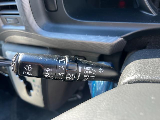 ハイエースバン ロングスーパーGL ディーゼルターボ/HIDヘッドライト/ローダウン/前後薄型バンプストップラバー/ファブレスパンデミック16AW&ファルケンホワイトレタータイヤ/CRSフロントスポイラー/8型テール/マフラーカッター(37枚目)