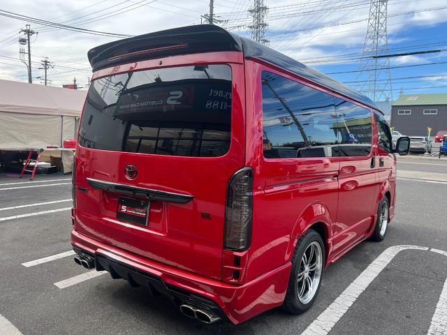 ハイエースワゴン ＧＬ　ファインテックツアラー／４キャプテンシート１０人乗／両側スライドドア左パワースライド／フルエアロ／ボンネット／リアスポ／オーバーＦ／１８ＡＷ／ＬＥＤテール／ナビ＆サブモニター＆Ｗフリップダウンモニター（5枚目）