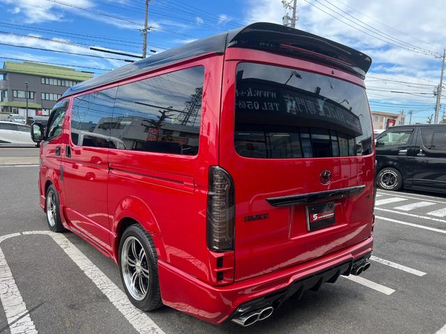 ハイエースワゴン ＧＬ　ファインテックツアラー／４キャプテンシート１０人乗／両側スライドドア左パワースライド／フルエアロ／ボンネット／リアスポ／オーバーＦ／１８ＡＷ／ＬＥＤテール／ナビ＆サブモニター＆Ｗフリップダウンモニター（7枚目）