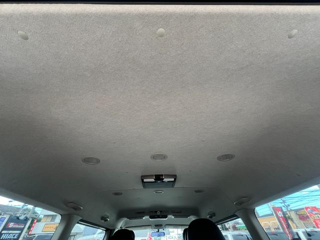 ハイエースワゴン ＧＬ　ファインテックツアラー／４キャプテンシート１０人乗／両側スライドドア左パワースライド／フルエアロ／ボンネット／リアスポ／オーバーＦ／１８ＡＷ／ＬＥＤテール／ナビ＆サブモニター＆Ｗフリップダウンモニター（26枚目）