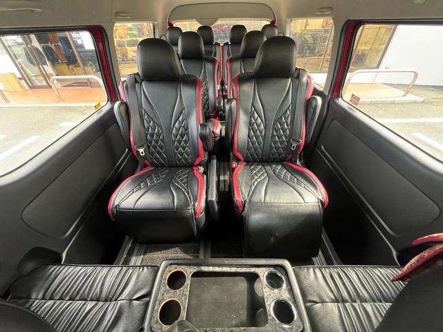 ハイエースワゴン ＧＬ　ファインテックツアラー／４キャプテンシート１０人乗／両側スライドドア左パワースライド／フルエアロ／ボンネット／リアスポ／オーバーＦ／１８ＡＷ／ＬＥＤテール／ナビ＆サブモニター＆Ｗフリップダウンモニター（36枚目）