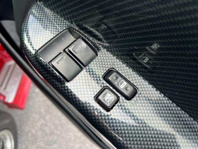 ハイエースワゴン ＧＬ　ファインテックツアラー／４キャプテンシート１０人乗／両側スライドドア左パワースライド／フルエアロ／ボンネット／リアスポ／オーバーＦ／１８ＡＷ／ＬＥＤテール／ナビ＆サブモニター＆Ｗフリップダウンモニター（47枚目）