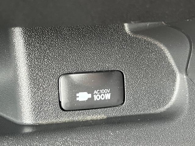 ハイエースワゴン ＧＬ　ファインテックツアラー／４キャプテンシート１０人乗／両側スライドドア左パワースライド／フルエアロ／ボンネット／リアスポ／オーバーＦ／１８ＡＷ／ＬＥＤテール／ナビ＆サブモニター＆Ｗフリップダウンモニター（55枚目）