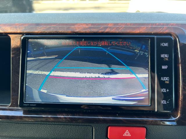 ハイエースバン スーパーＧＬ　５０ＴＨ　アニバーサリーリミテッド　２８００ディーゼルターボ／販売期間限定車／ワイドボディー＆ミドルルーフ／ローダウン＆１７ＡＷ／社外センターコンソール／両側パワースライドドア／フルセグナビ／ビルトインＥＴＣ／バックカメラ／専用内装色（49枚目）