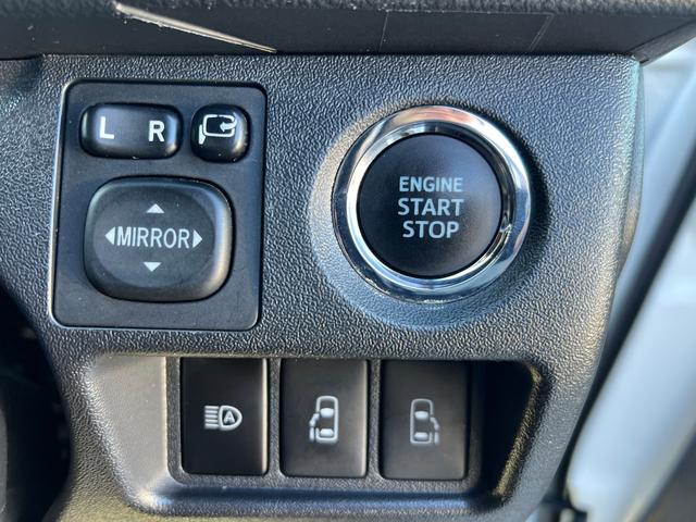 ハイエースバン スーパーＧＬ　５０ＴＨ　アニバーサリーリミテッド　２８００ディーゼルターボ／販売期間限定車／ワイドボディー＆ミドルルーフ／ローダウン＆１７ＡＷ／社外センターコンソール／両側パワースライドドア／フルセグナビ／ビルトインＥＴＣ／バックカメラ／専用内装色（55枚目）