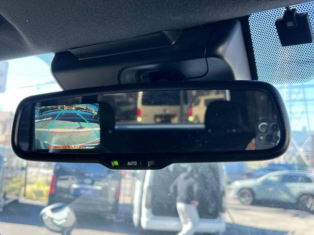 ハイエースバン スーパーＧＬ　５０ＴＨ　アニバーサリーリミテッド　２８００ディーゼルターボ／販売期間限定車／ワイドボディー＆ミドルルーフ／ローダウン＆１７ＡＷ／社外センターコンソール／両側パワースライドドア／フルセグナビ／ビルトインＥＴＣ／バックカメラ／専用内装色（56枚目）