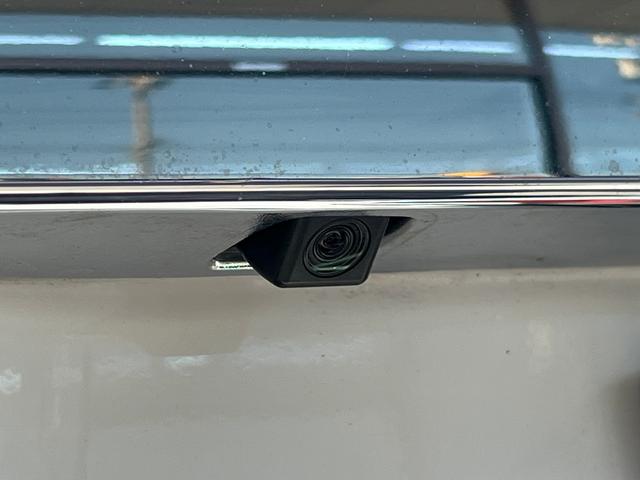 ハイエースバン スーパーＧＬ　５０ＴＨ　アニバーサリーリミテッド　２８００ディーゼルターボ／販売期間限定車／ワイドボディー＆ミドルルーフ／ローダウン＆１７ＡＷ／社外センターコンソール／両側パワースライドドア／フルセグナビ／ビルトインＥＴＣ／バックカメラ／専用内装色（69枚目）