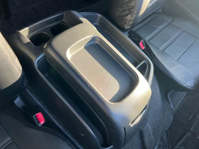 ハイエースコミューター スーパーロングＧＬ　１０人乗り３ナンバー登録／普通免許で運転可能／パワースライドドア／ＬＥＤヘッドランプ／ローダウン／Ｆスポイラー／パンデミック１６ＡＷ＆ＰＡＲＡＤＡ／シートカバー／黒木目インテリア／ナビ／ＥＴＣ／ＦＤＭ（34枚目）