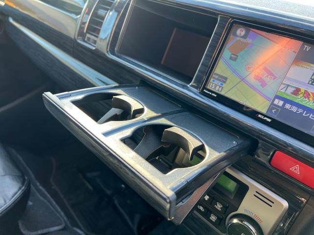 ハイエースコミューター スーパーロングＧＬ　１０人乗り３ナンバー登録／普通免許で運転可能／パワースライドドア／ＬＥＤヘッドランプ／ローダウン／Ｆスポイラー／パンデミック１６ＡＷ＆ＰＡＲＡＤＡ／シートカバー／黒木目インテリア／ナビ／ＥＴＣ／ＦＤＭ（41枚目）