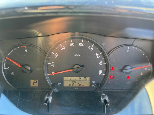 ハイエースコミューター スーパーロングＧＬ　１０人乗り３ナンバー登録／普通免許で運転可能／パワースライドドア／ＬＥＤヘッドランプ／ローダウン／Ｆスポイラー／パンデミック１６ＡＷ＆ＰＡＲＡＤＡ／シートカバー／黒木目インテリア／ナビ／ＥＴＣ／ＦＤＭ（45枚目）