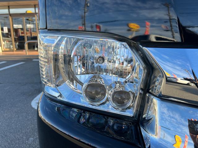 ハイエースコミューター スーパーロングＧＬ　１０人乗り３ナンバー登録／普通免許で運転可能／パワースライドドア／ＬＥＤヘッドランプ／ローダウン／Ｆスポイラー／パンデミック１６ＡＷ＆ＰＡＲＡＤＡ／シートカバー／黒木目インテリア／ナビ／ＥＴＣ／ＦＤＭ（63枚目）