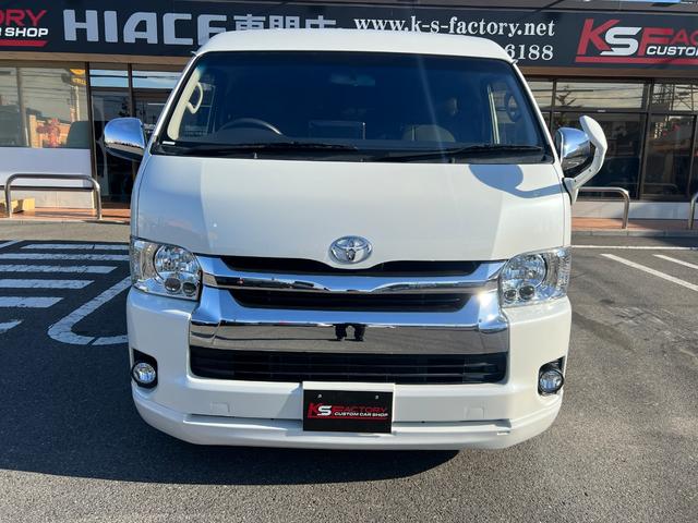 ハイエースワゴン ＧＬ　ファインテックツアラー４ＷＤ／両側電動スライドドア／４キャプテンシート１０人乗／寒冷地仕様／１１インチナビ／フリップダウンモニター／ＥＴＣ／防音＆防振キット／減衰力調整ショック／１８ＡＷ／ＬＥＤテール（3枚目）