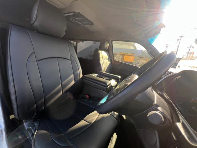 ハイエースワゴン ＧＬ　ファインテックツアラー４ＷＤ／両側電動スライドドア／４キャプテンシート１０人乗／寒冷地仕様／１１インチナビ／フリップダウンモニター／ＥＴＣ／防音＆防振キット／減衰力調整ショック／１８ＡＷ／ＬＥＤテール（15枚目）