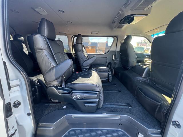 ハイエースワゴン ＧＬ　ファインテックツアラー４ＷＤ／両側電動スライドドア／４キャプテンシート１０人乗／寒冷地仕様／１１インチナビ／フリップダウンモニター／ＥＴＣ／防音＆防振キット／減衰力調整ショック／１８ＡＷ／ＬＥＤテール（28枚目）