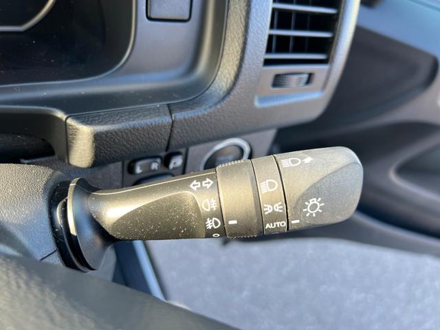 ハイエースワゴン ＧＬ　ファインテックツアラー４ＷＤ／両側電動スライドドア／４キャプテンシート１０人乗／寒冷地仕様／１１インチナビ／フリップダウンモニター／ＥＴＣ／防音＆防振キット／減衰力調整ショック／１８ＡＷ／ＬＥＤテール（35枚目）